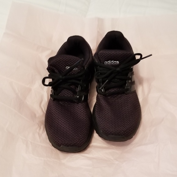 Adidas shoes - Picture 1 of 5